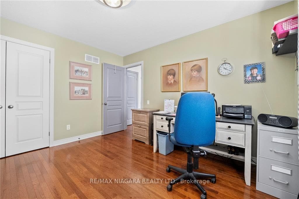 44 Vansickle Road photo 18