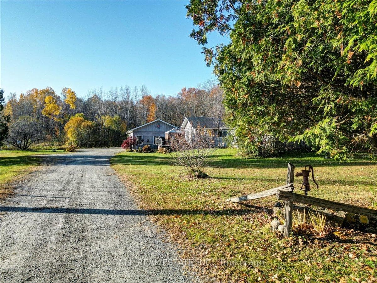 601 Airport Road photo 4