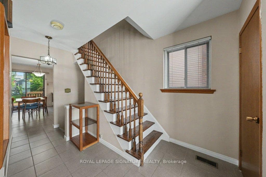 36 Jesmond Avenue photo 9