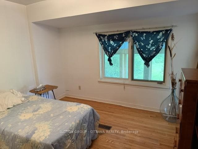 767 Claude Street photo 9