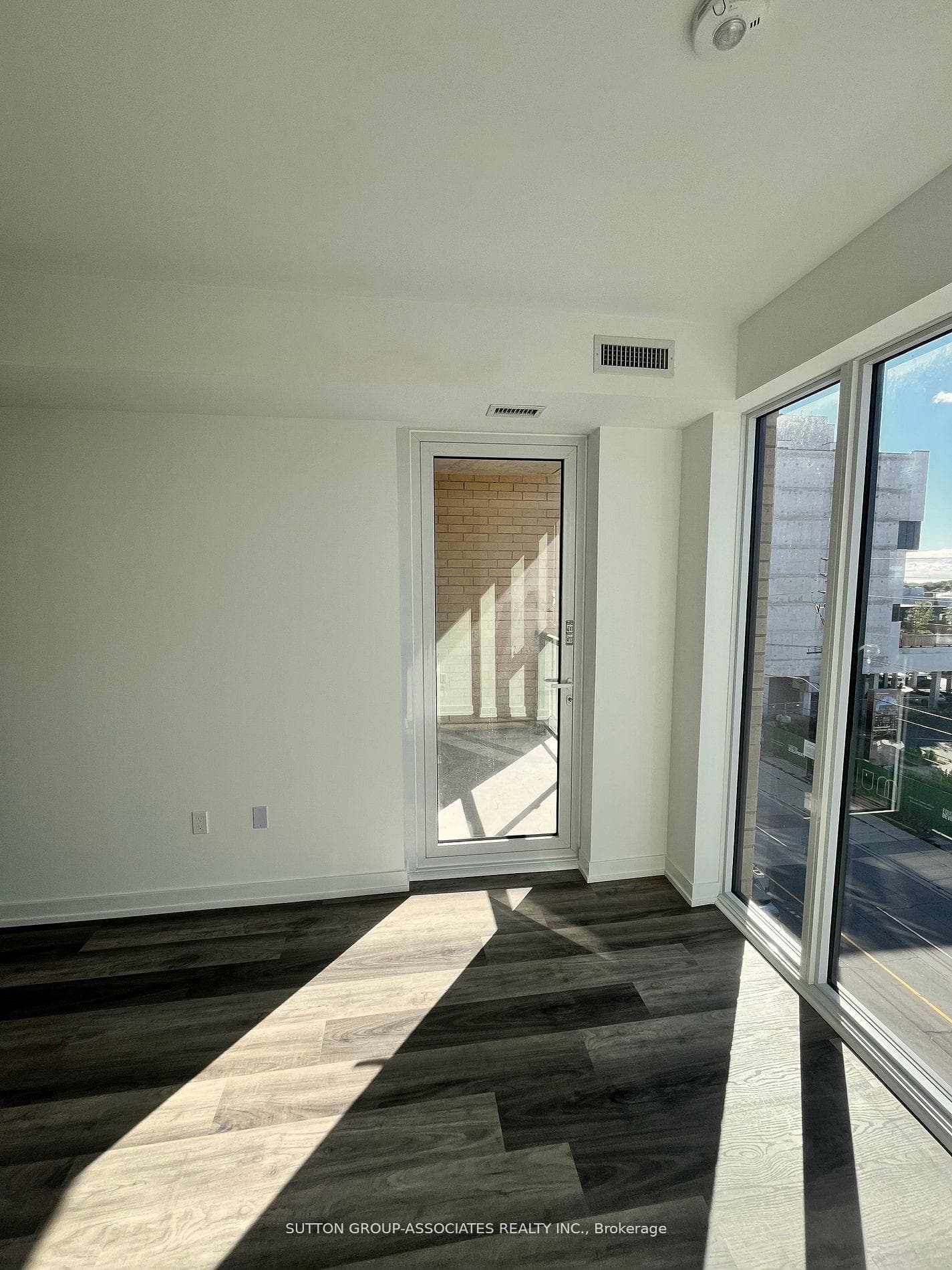 6 Chartwell Road Unit 512 photo 12