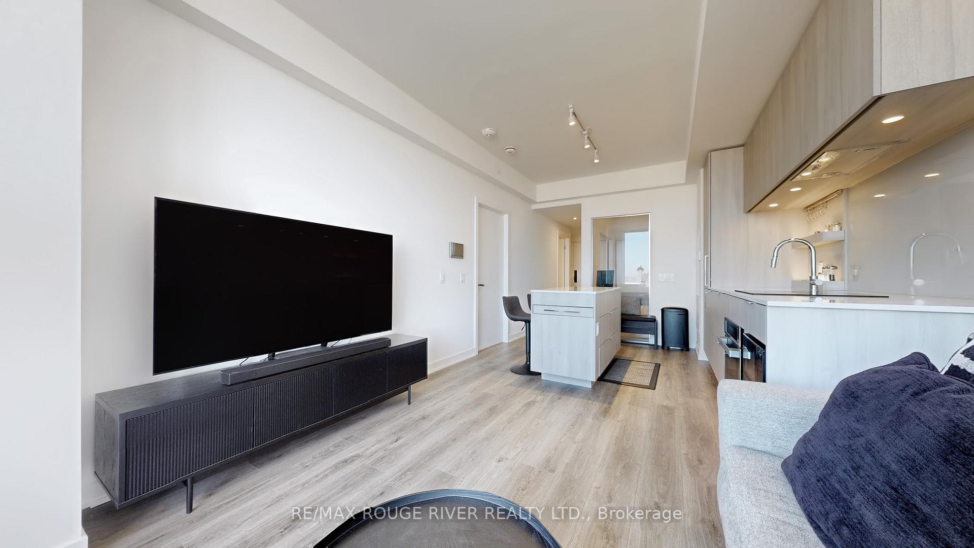 28 Ann Street Unit 503 photo 6