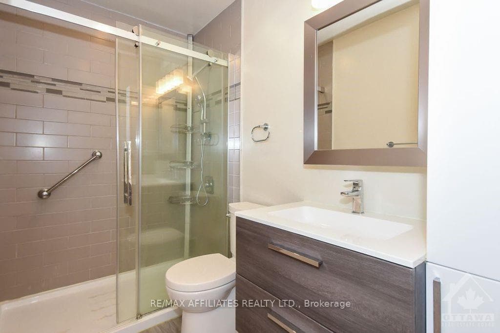 1327 MAXIME Street photo 24