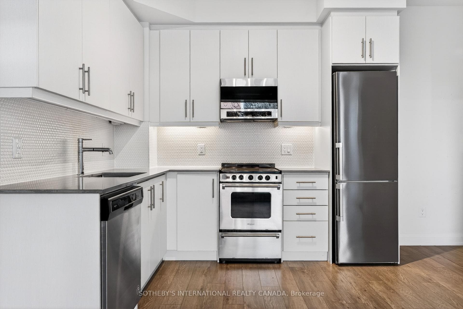 212 King William Street Unit 313 photo 12
