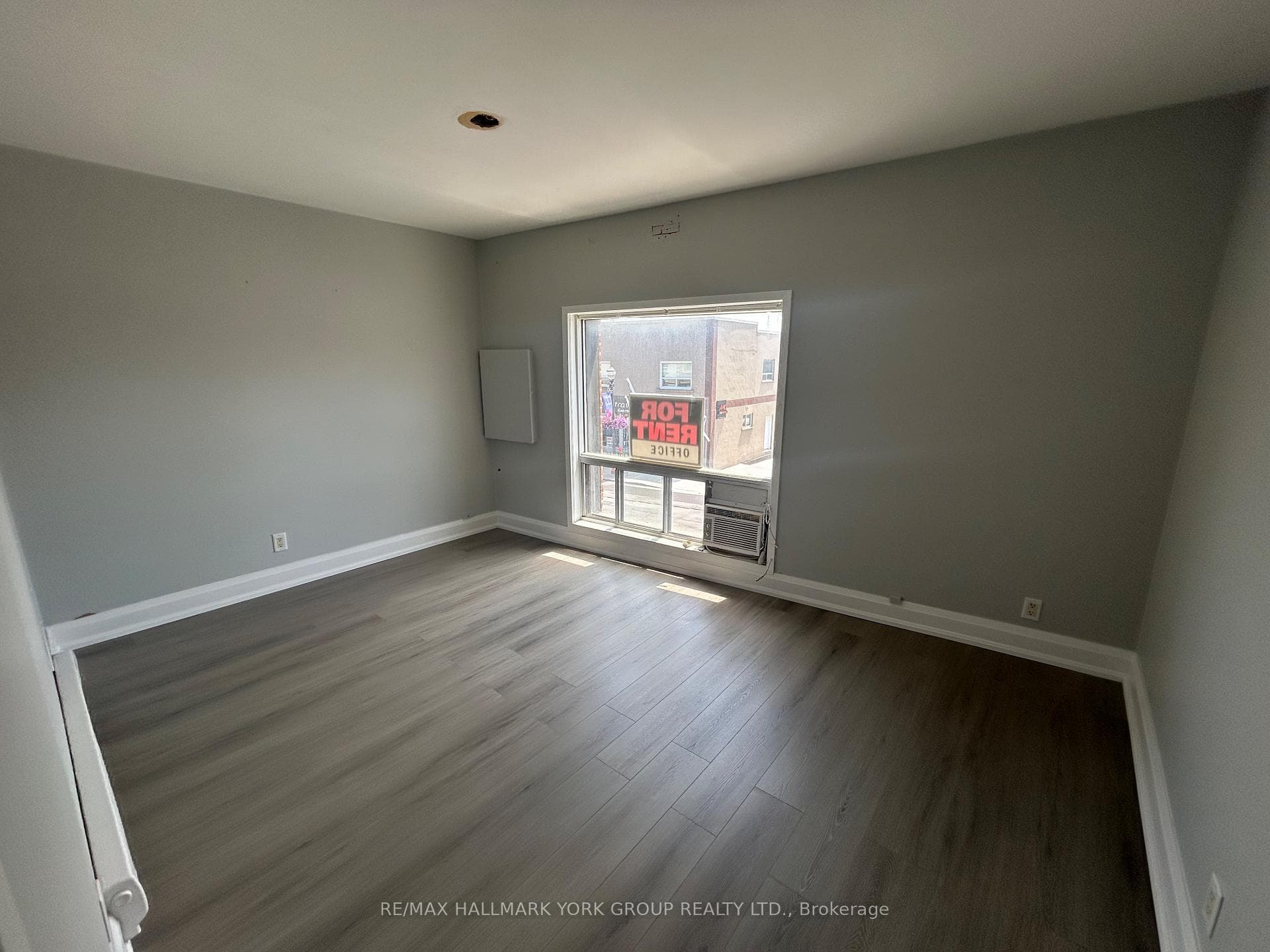 37 Holland Street Unit 1 photo 3