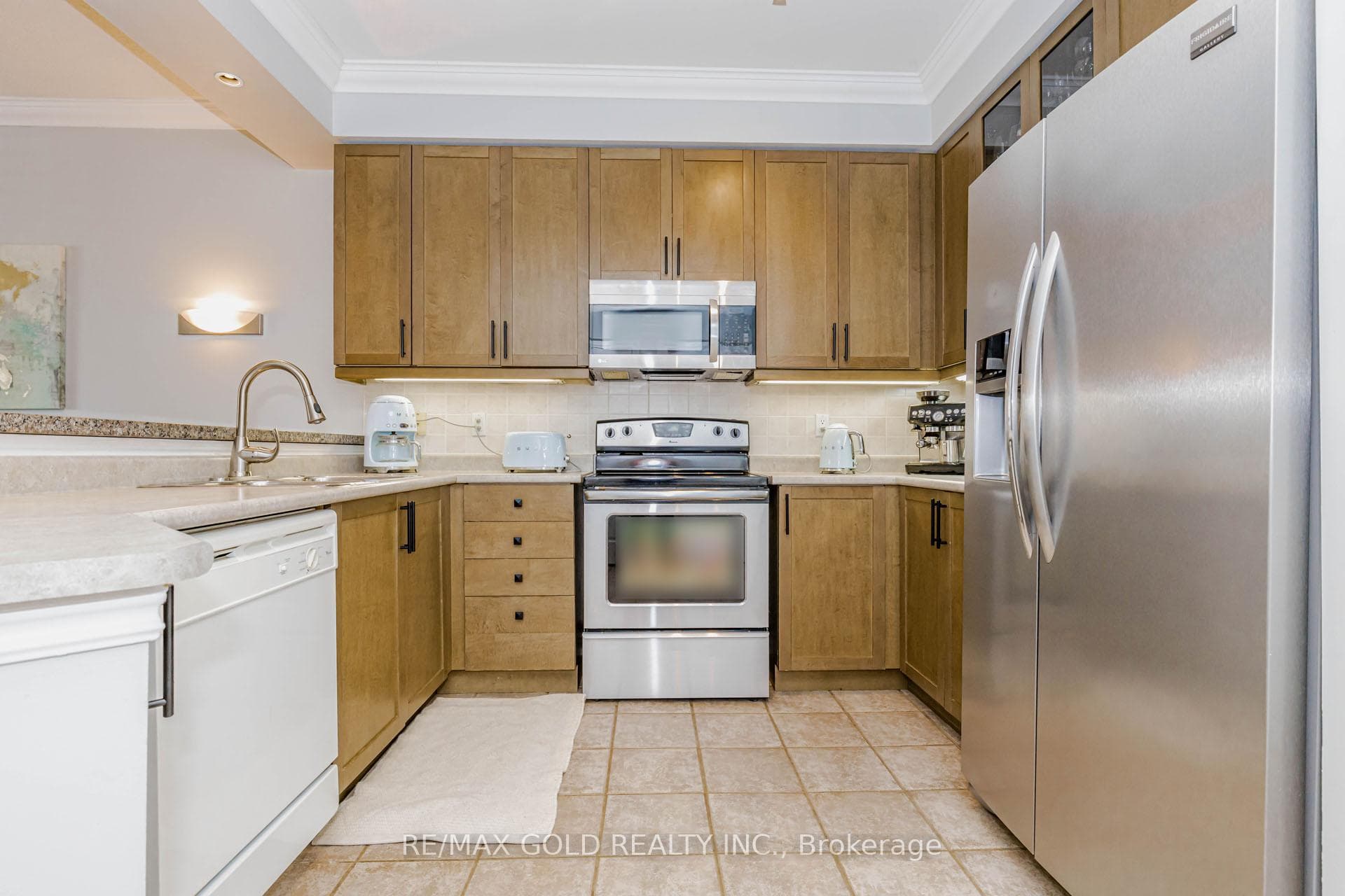 3351 Cawthra Road Unit 223 photo 11