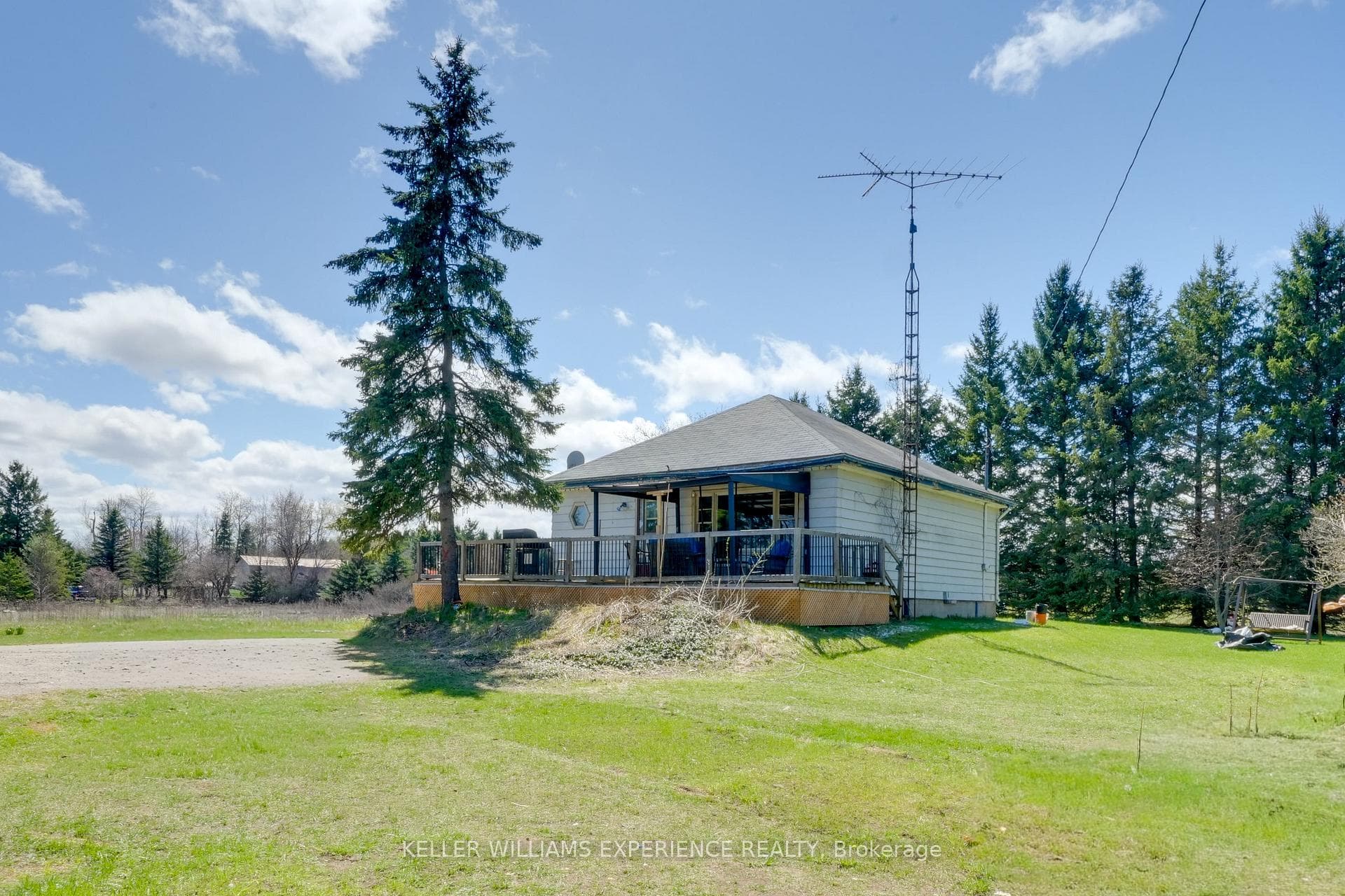 6464 County Road 10 Road photo 1