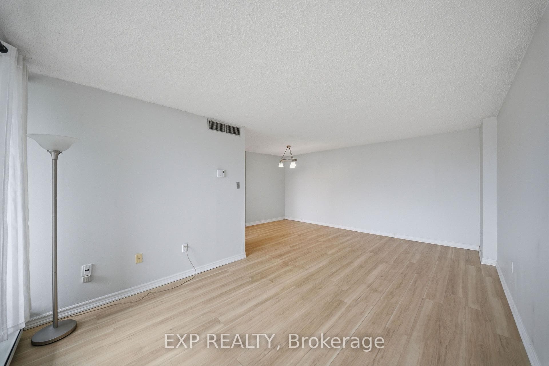 530 Laurier Avenue Unit 1008 photo 4