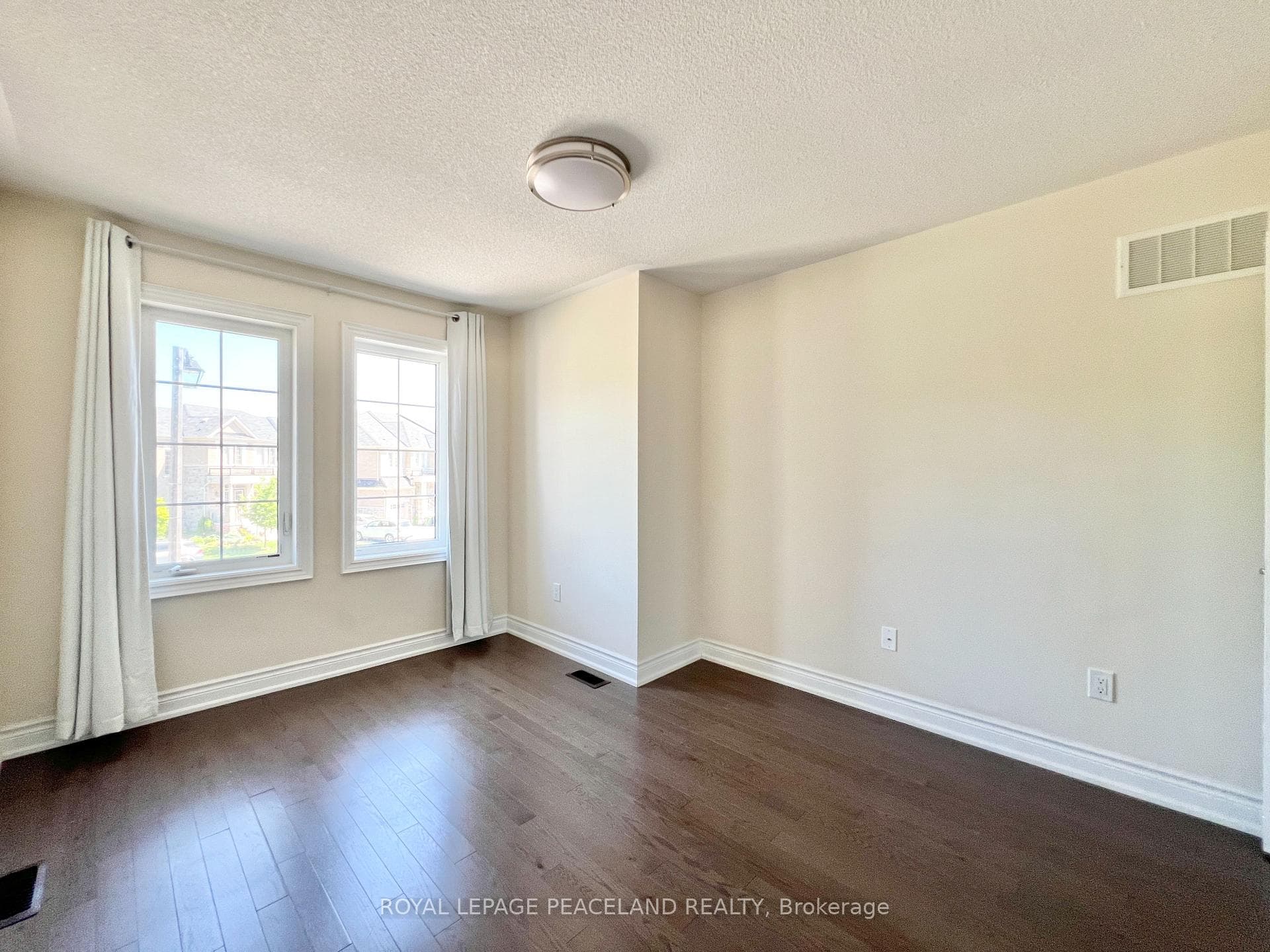 48 Mac Frost Way photo 14