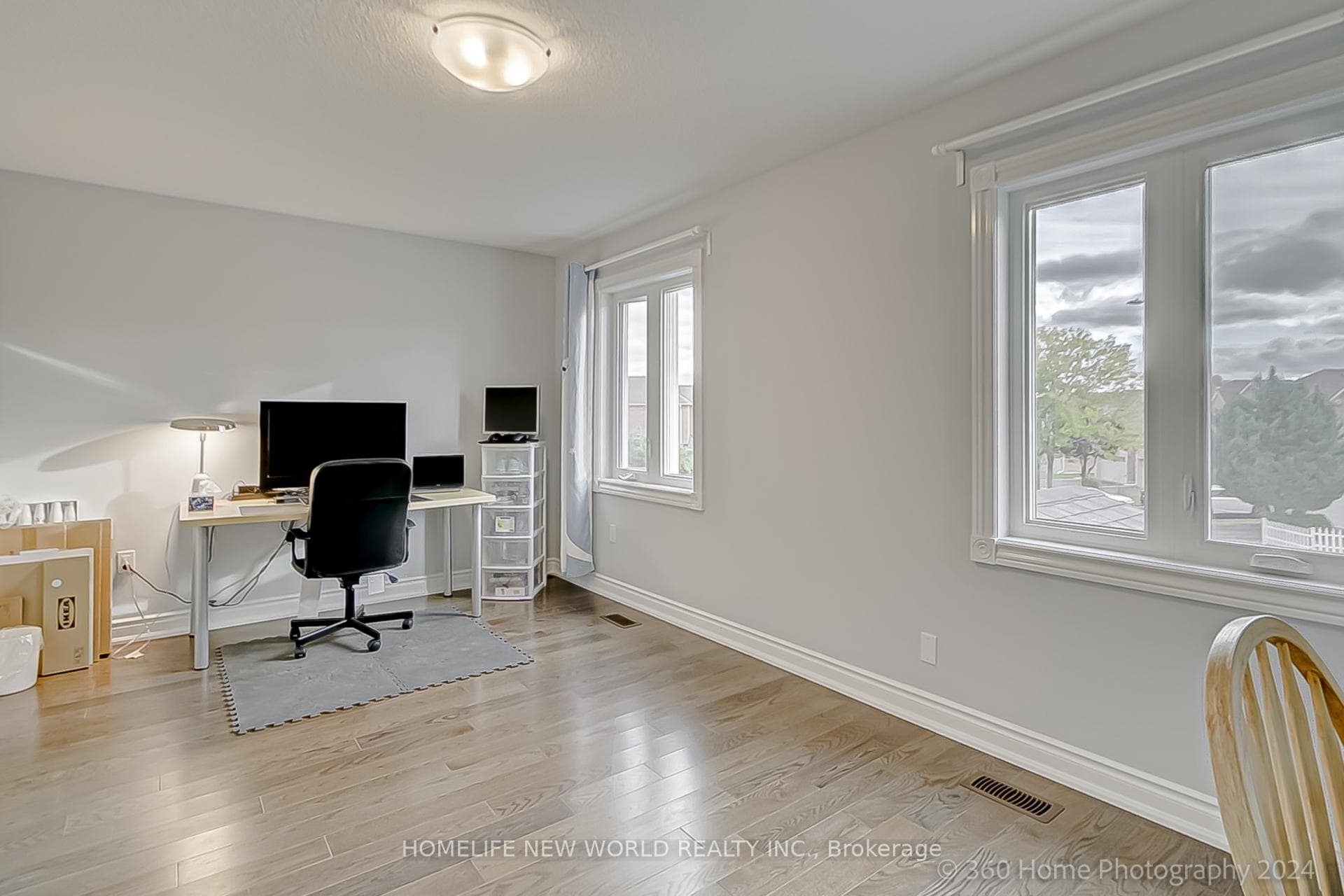 141 Hertford Crescent photo 24