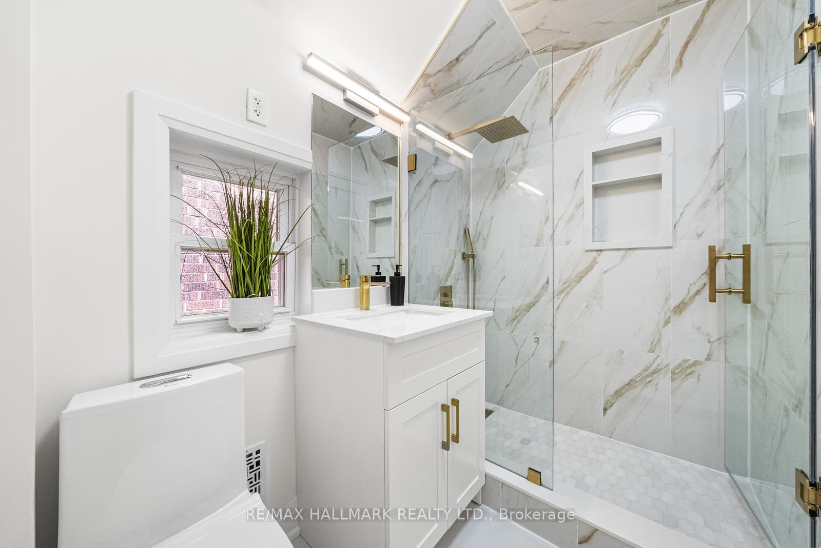 50 Watson Avenue photo 31