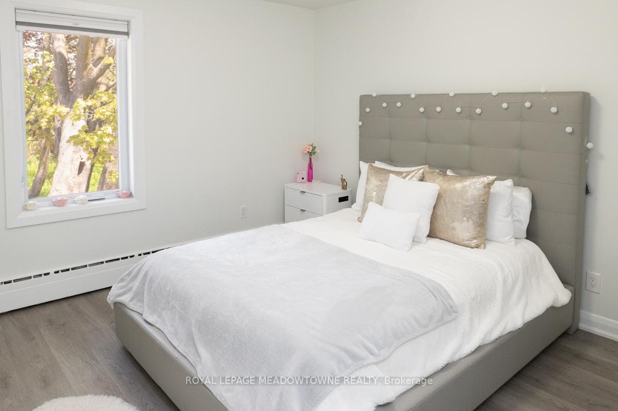 33 Broadview Avenue Unit 3 photo 12