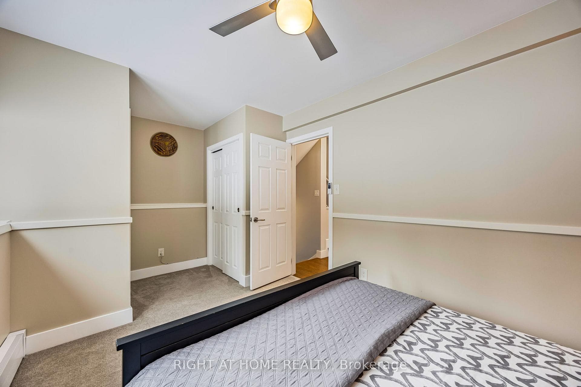 3rd Bedroom with 2 Closets