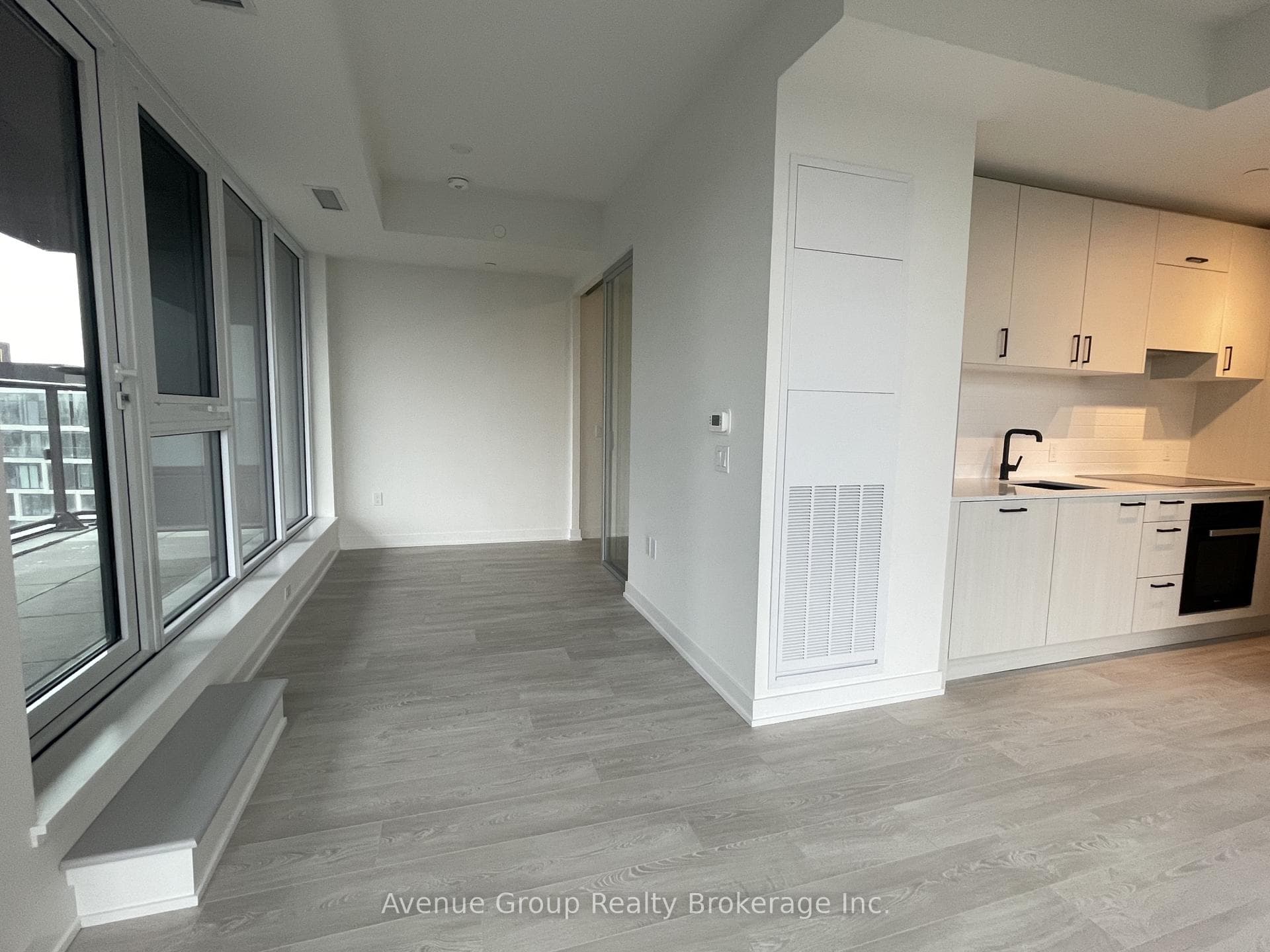 5 Quarrington Lane Unit 811 photo 5