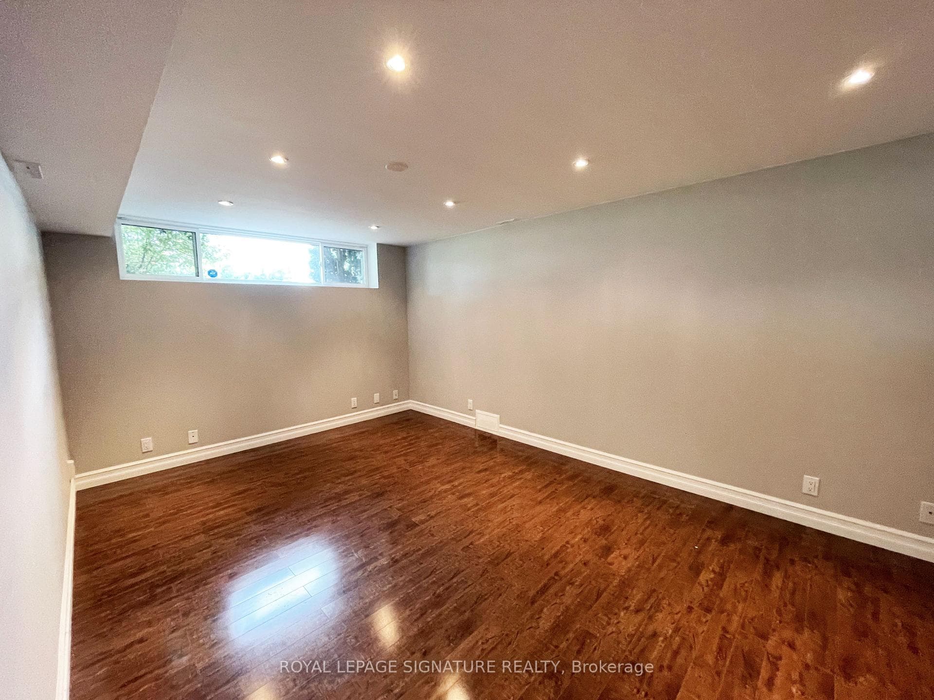48 carsbrooke Road photo 35