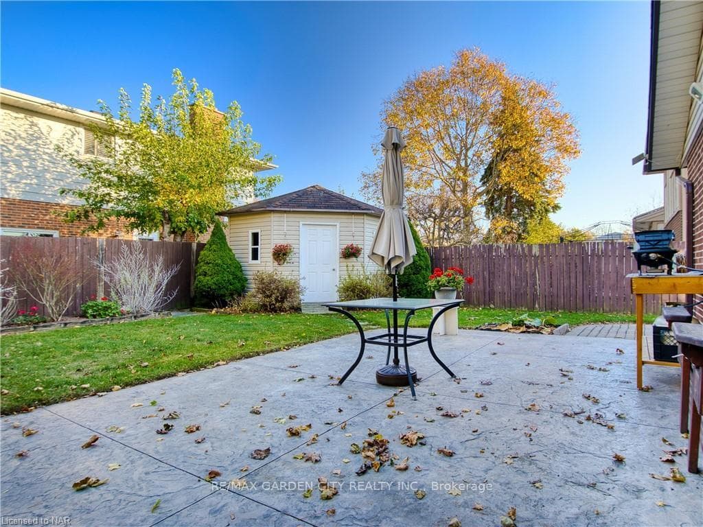 40 Longford Crescent photo 8