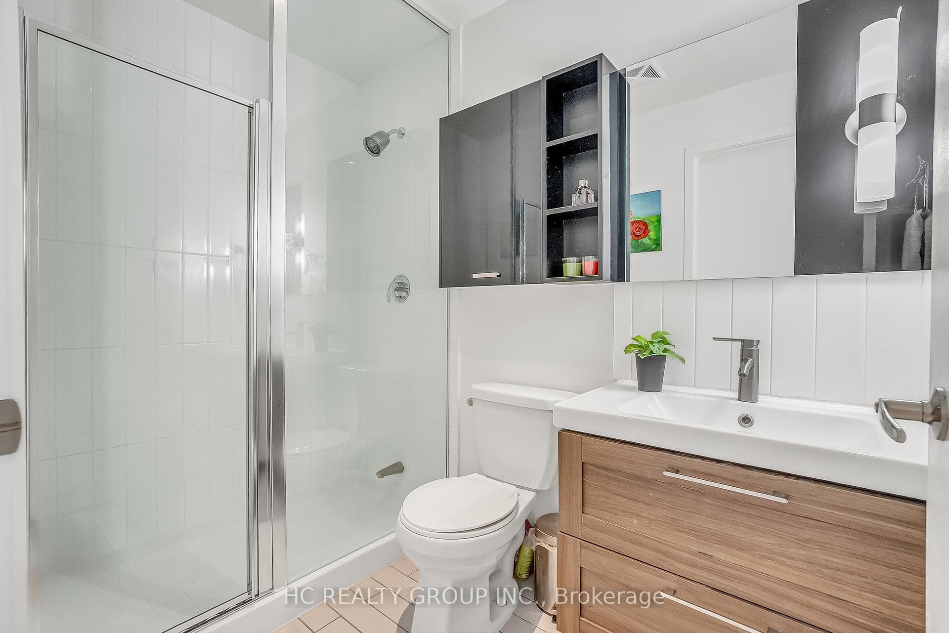 Guest Washroom
