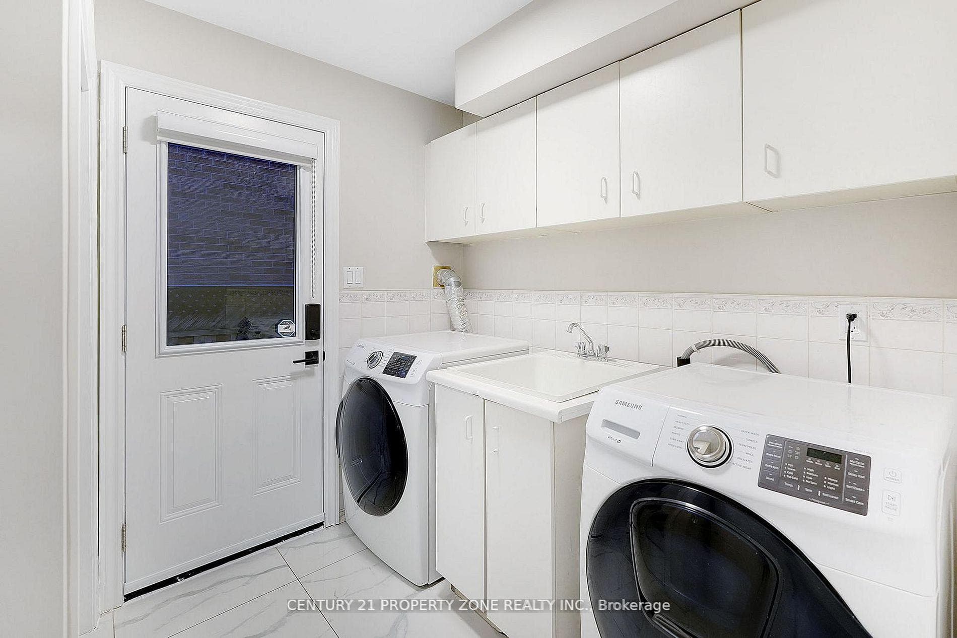 4 Garbutt Crescent photo 15