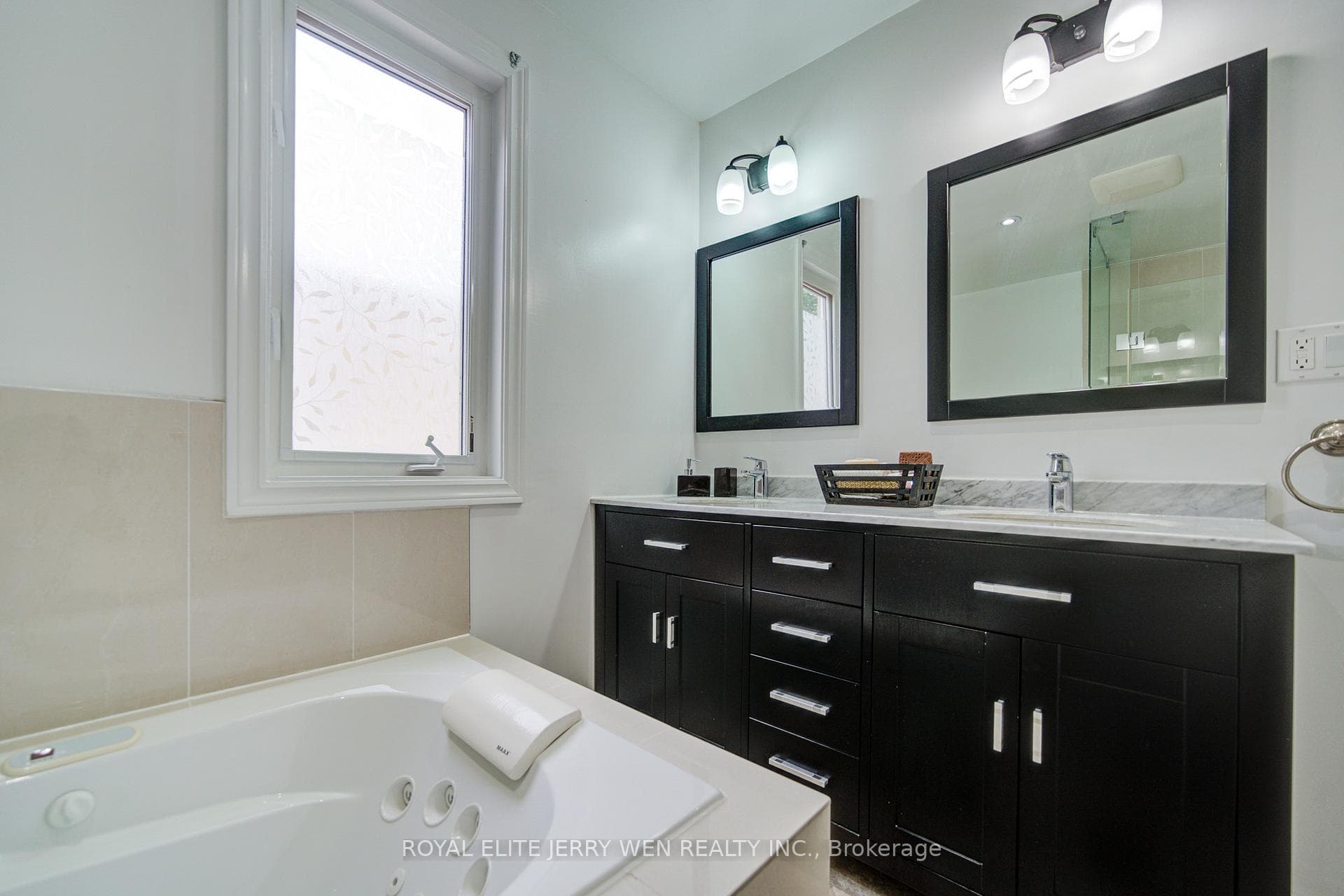 70 Bronte Road photo 21