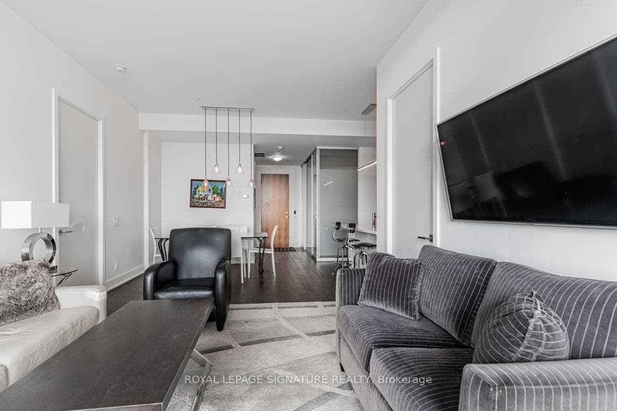 111 St Clair Avenue Unit 1717 photo 18