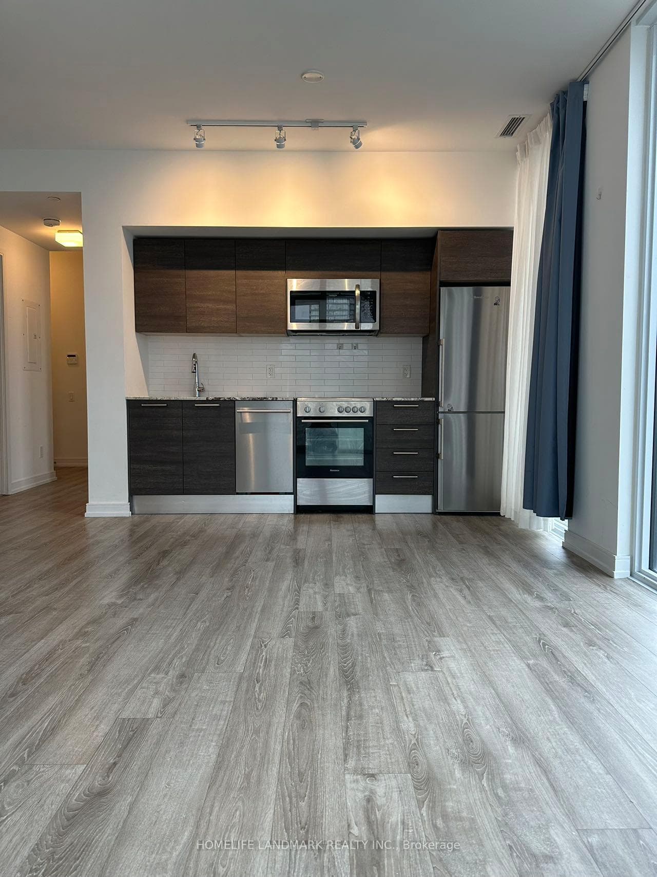 28 Wellesley Street Unit 3109 photo 1