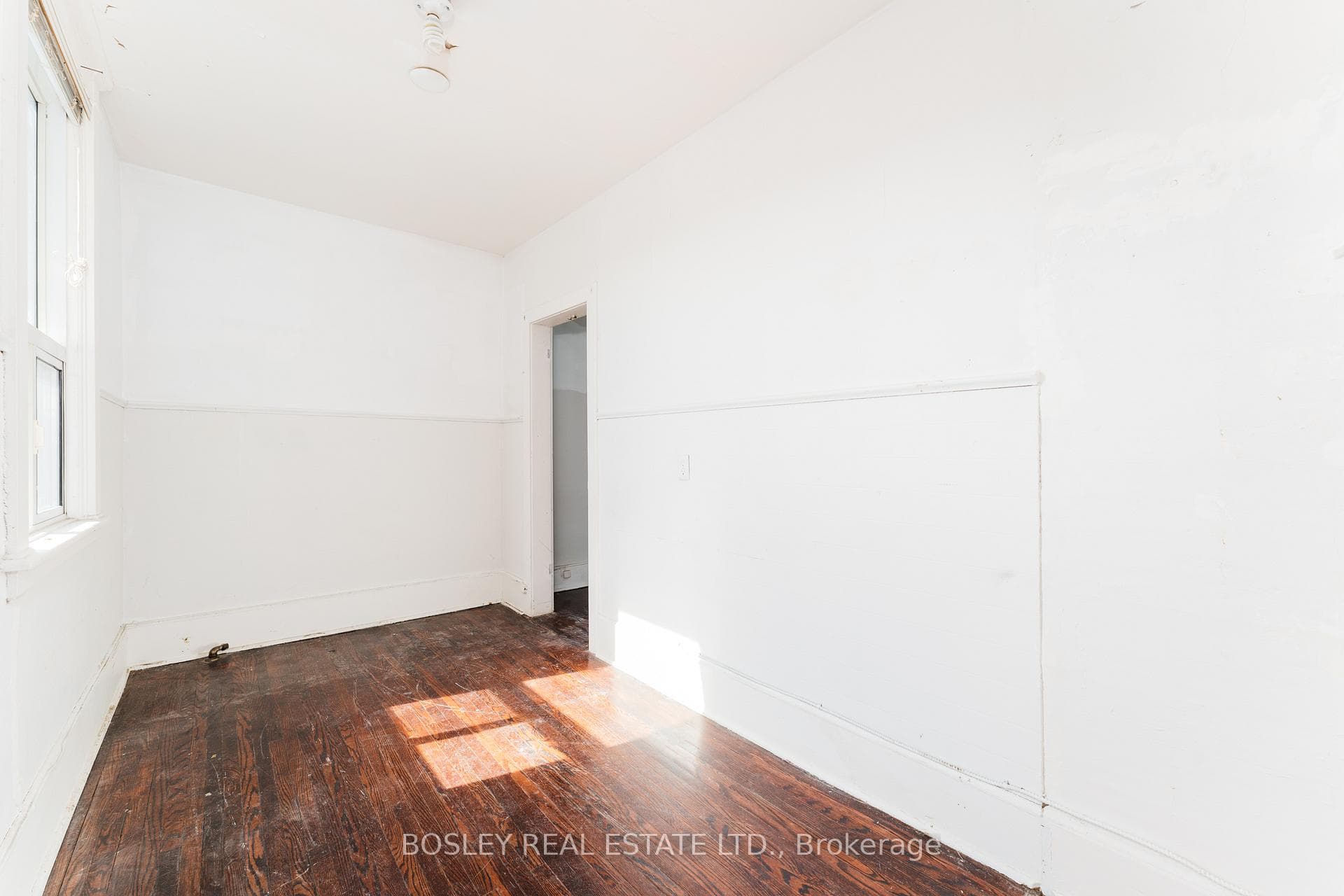 710 Lansdowne Avenue photo 20