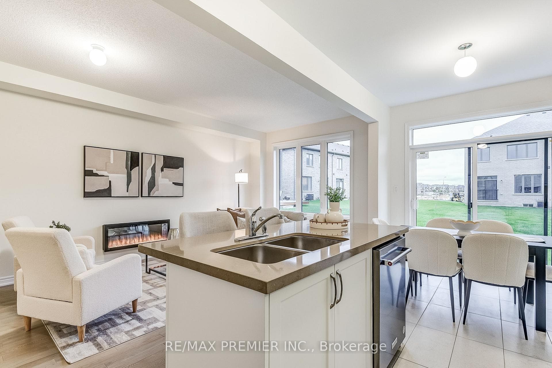 115 Armilia Place photo 17
