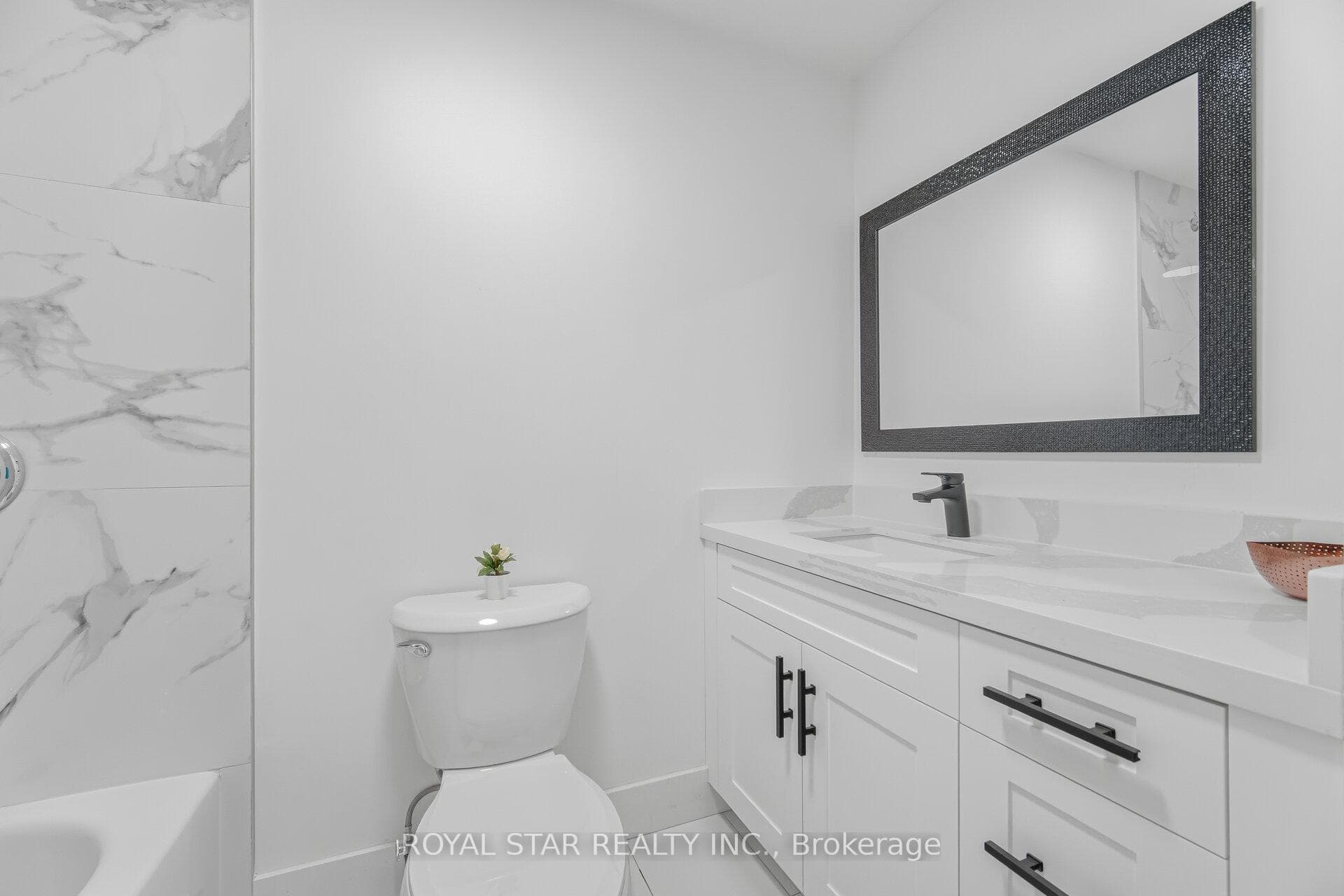 11 Plaisance Road Unit 3 photo 31
