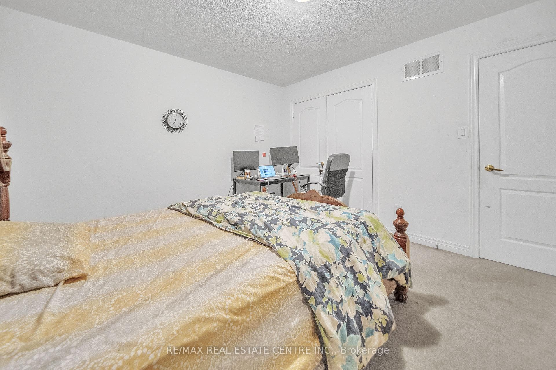 450 Tilt Point photo 27