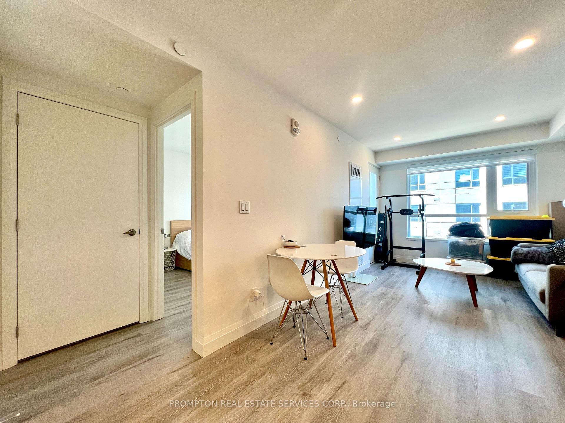 58 Lakeside Terrace Unit 705 photo 4