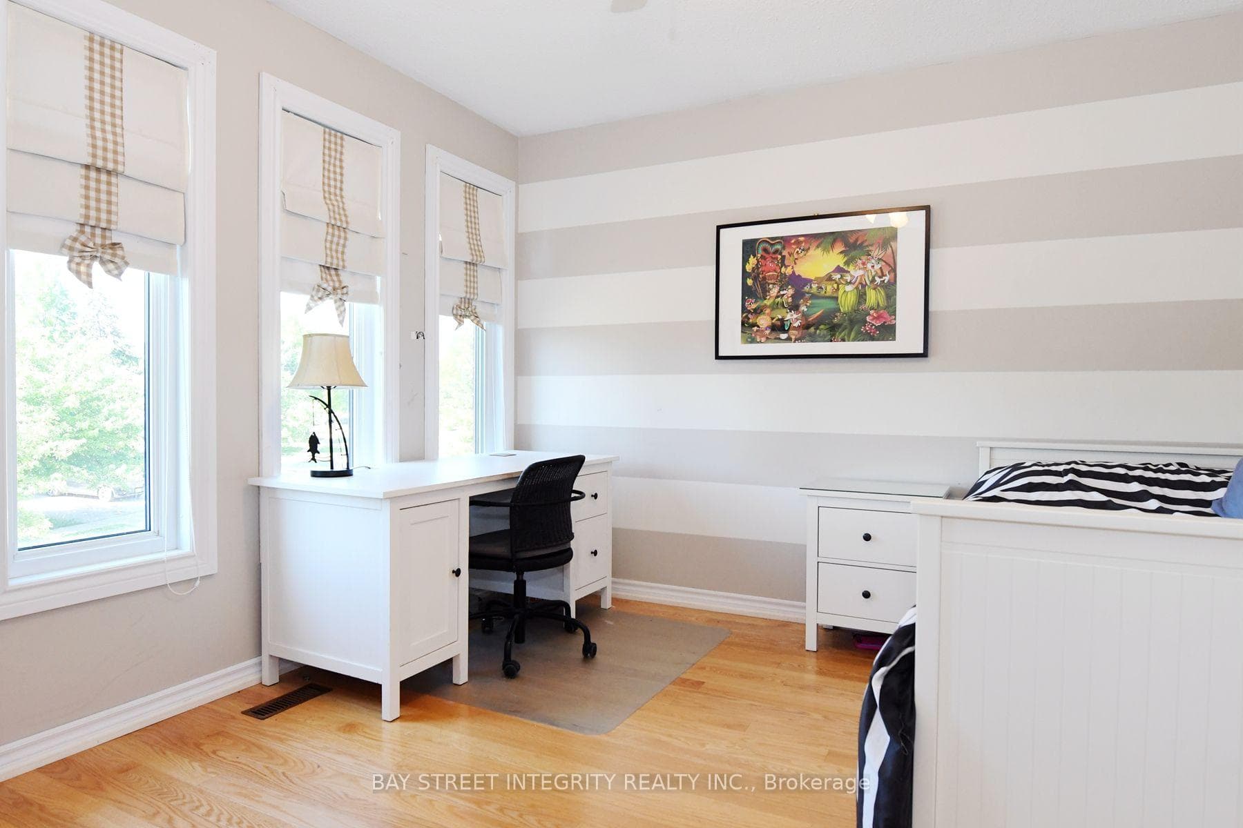 1213 Rosethorne Road photo 28