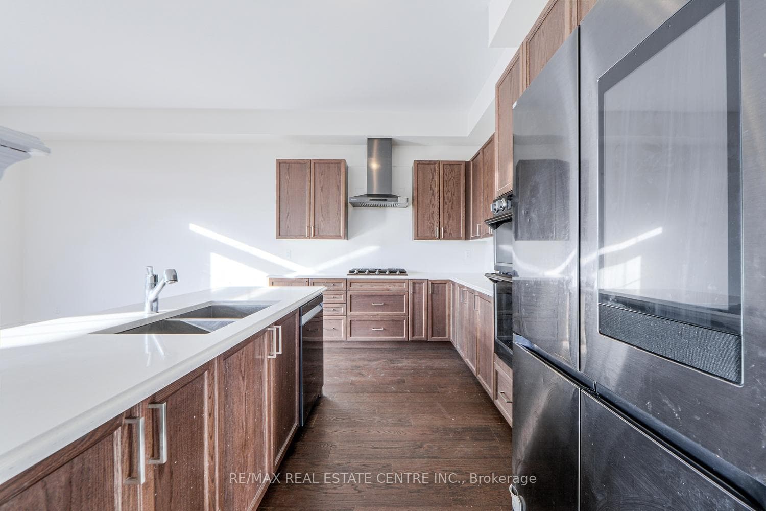 2492 ORCHESTRATE (UPPER) Drive photo 10