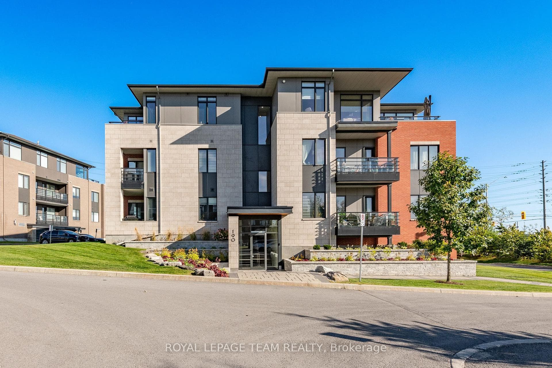 190 Boundstone Way Unit 104 photo 1