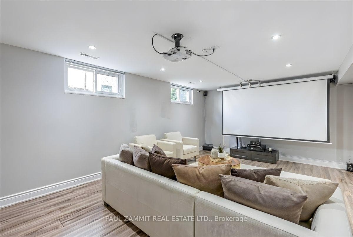 47 Ladyslipper Court photo 24