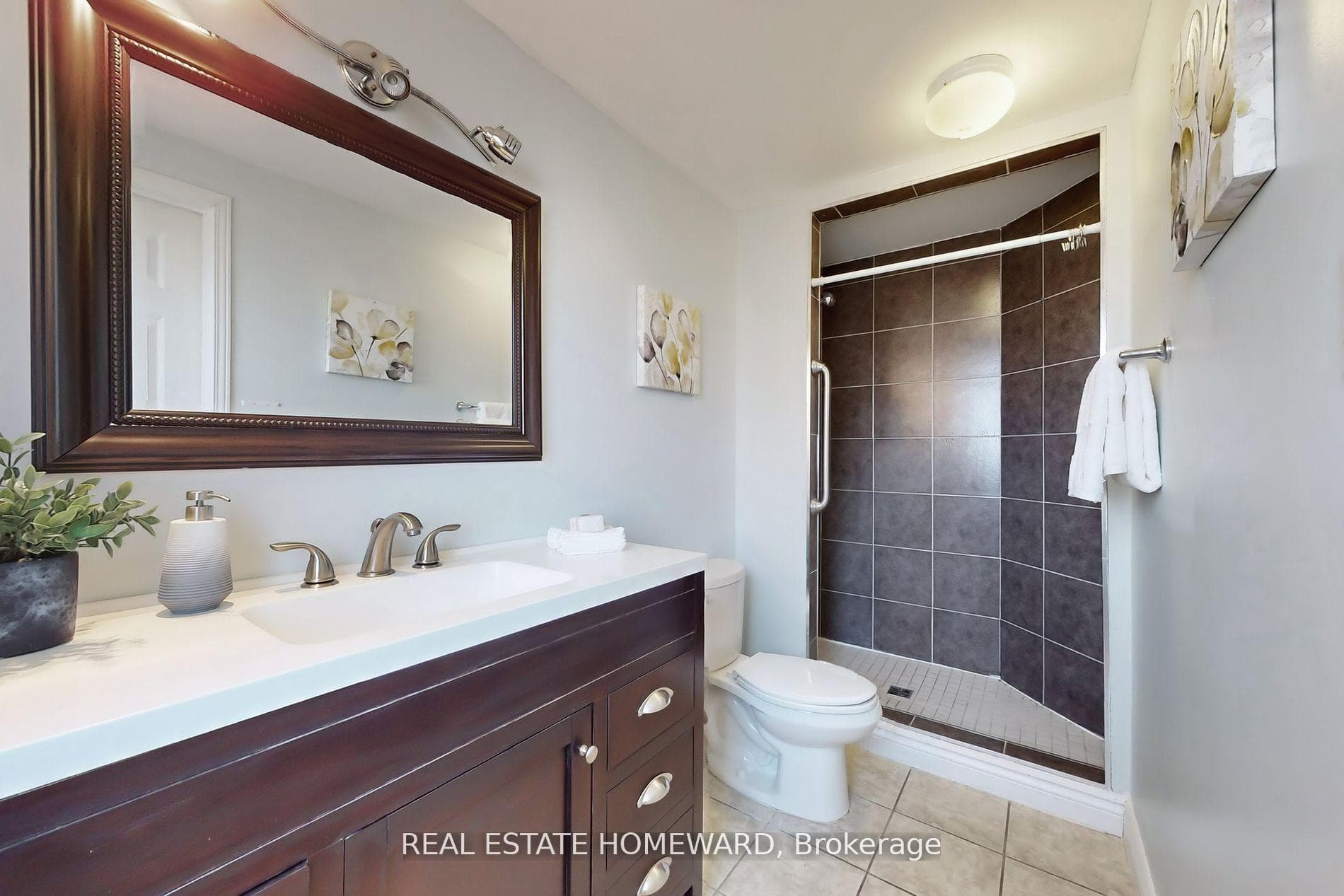 11 Belmont Court photo 25
