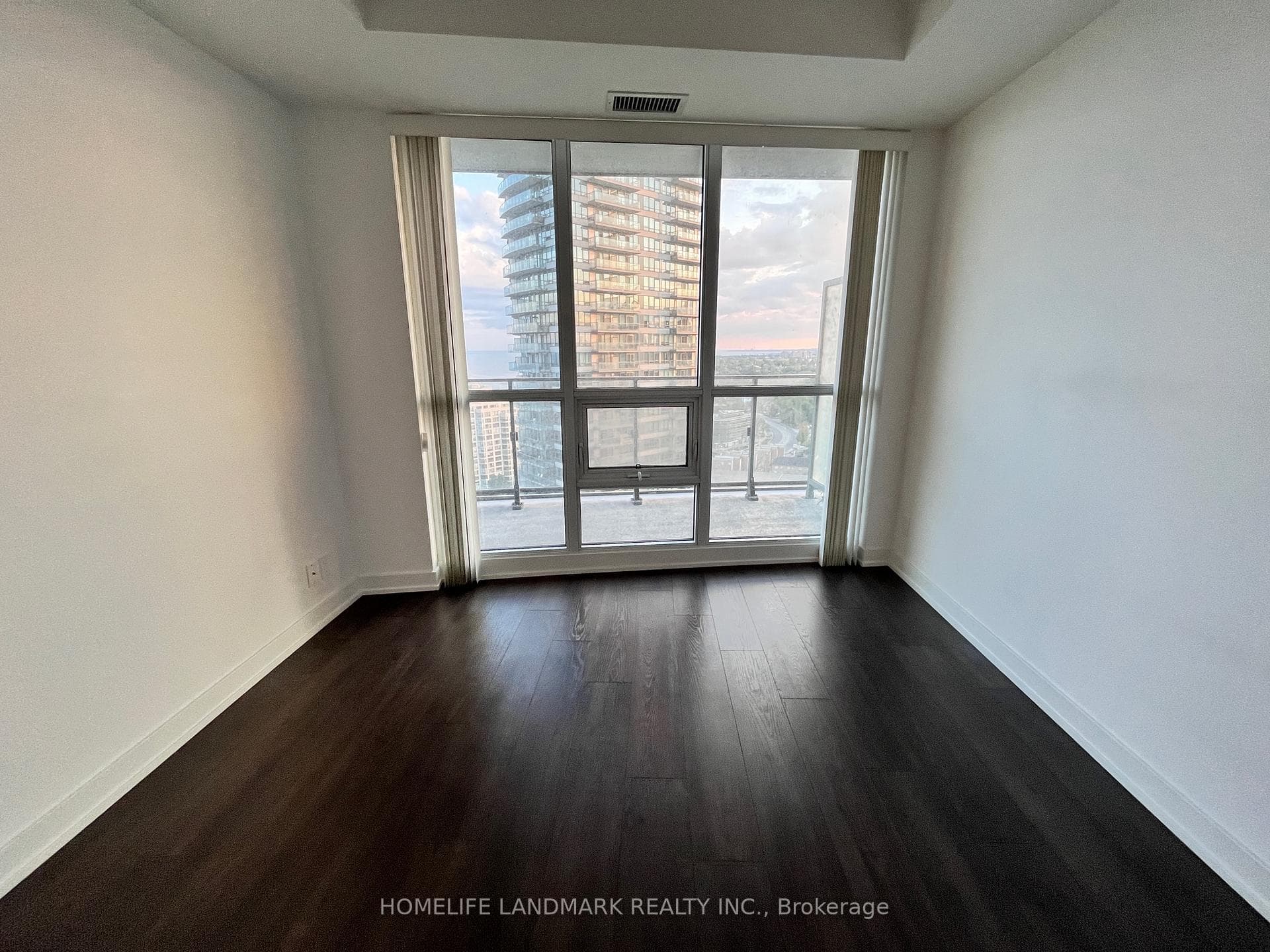 2212 Lake Shore Boulevard Unit 2703 photo 11
