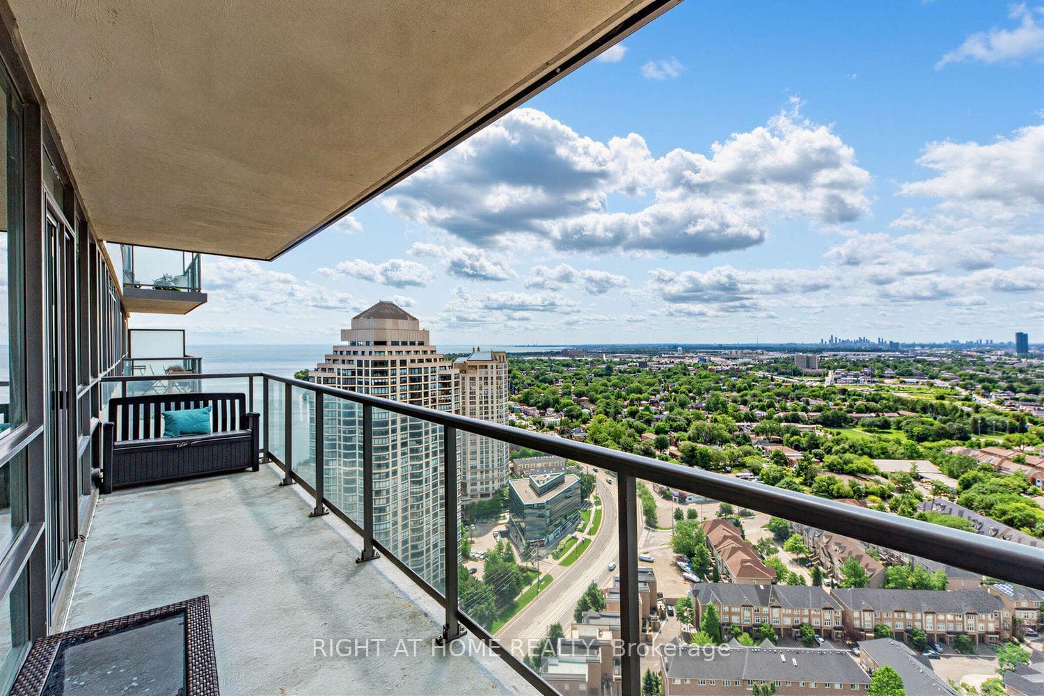 2240 Lake Shore Boulevard Unit 3104 photo 24