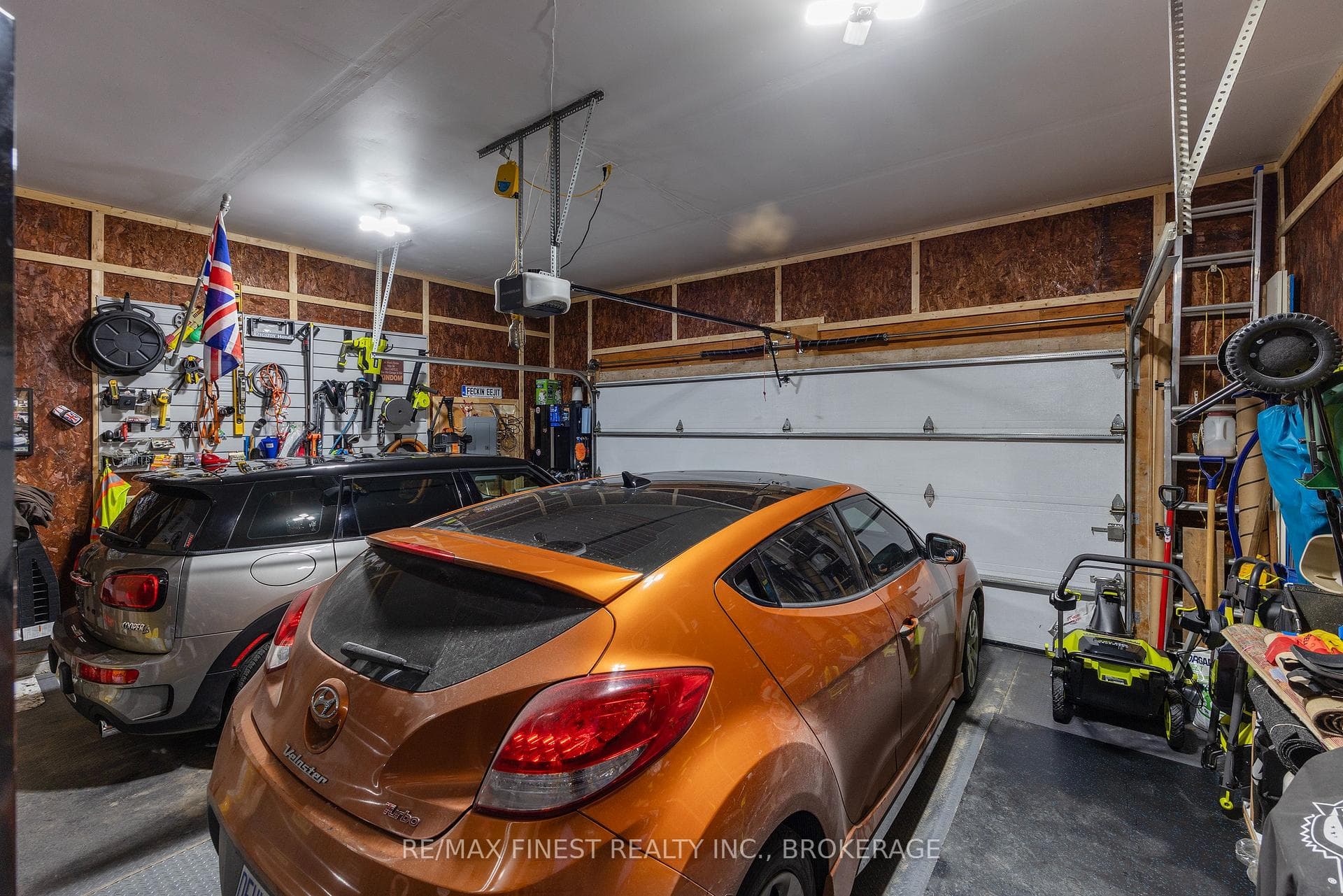 84 KILDARE Avenue photo 40