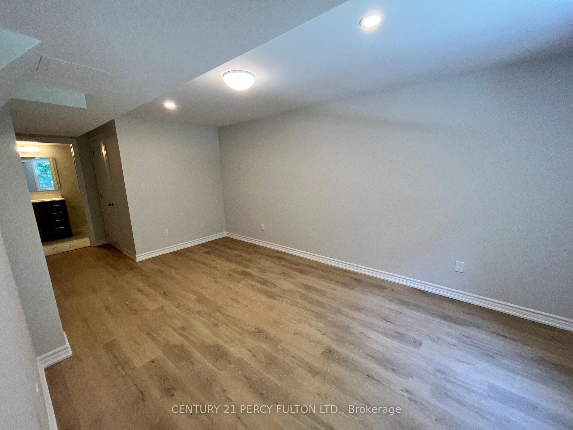 445 Prestwick Drive Unit BSMT photo 11