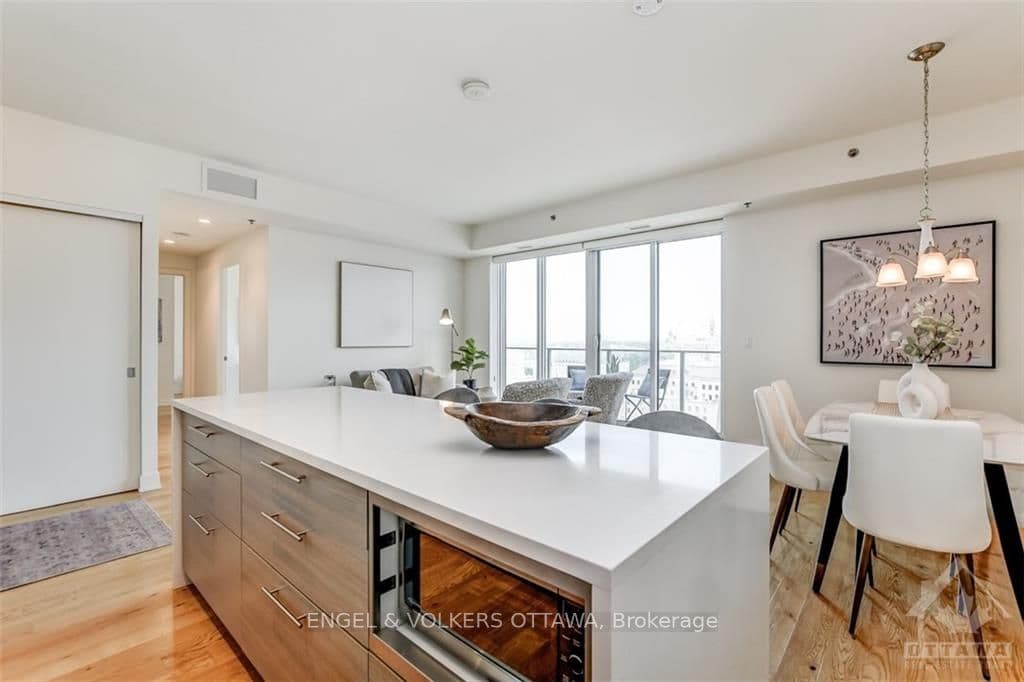 428 SPARKS Street Unit 1507 photo 11