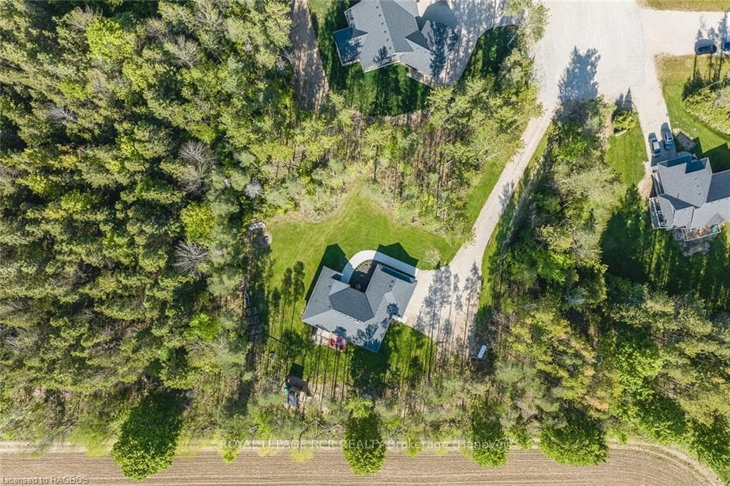 161 PINE VIEW Drive photo 2