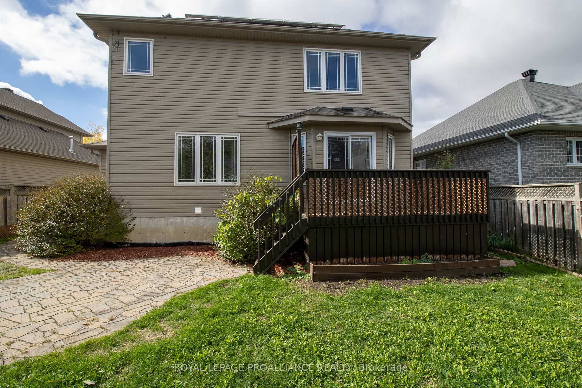 1009 Crestwood Drive photo 36