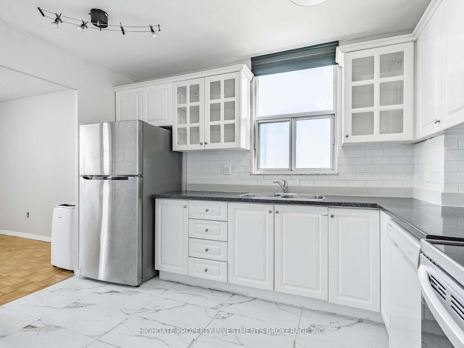 60 Pavane Linkway Road Unit 1414 photo 8