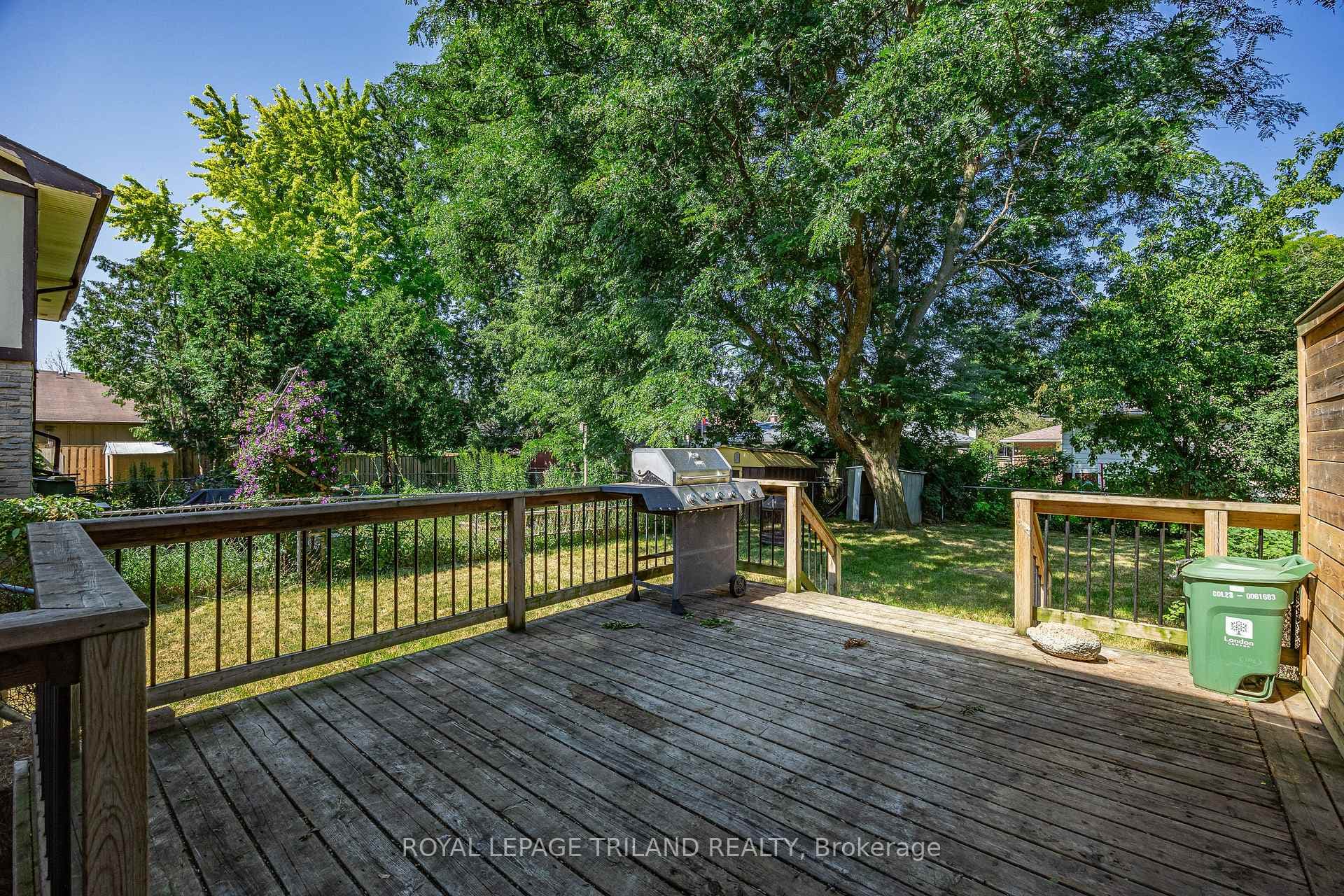 1767 Aldersbrook Road photo 21