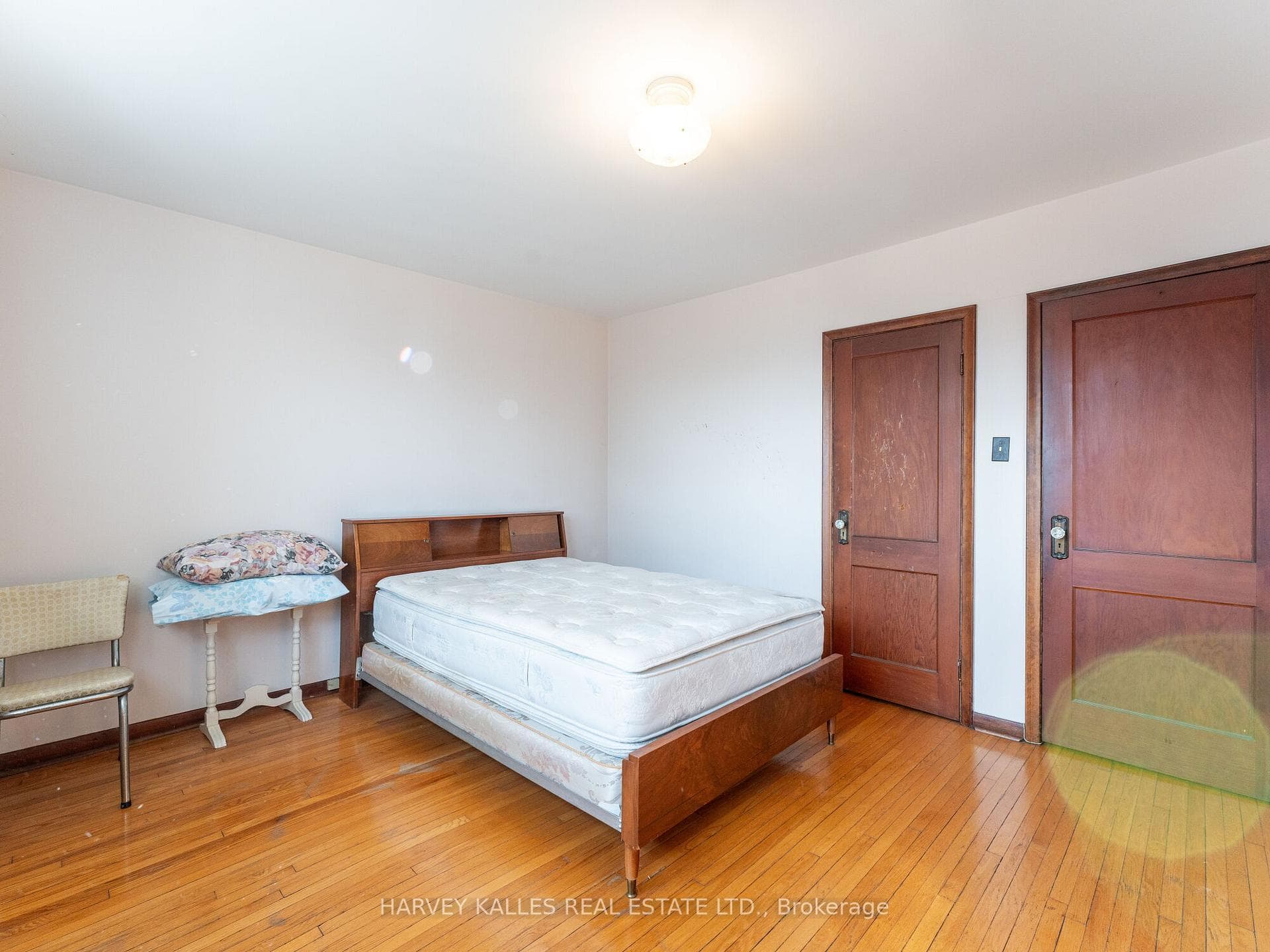 134 Boon Avenue photo 14