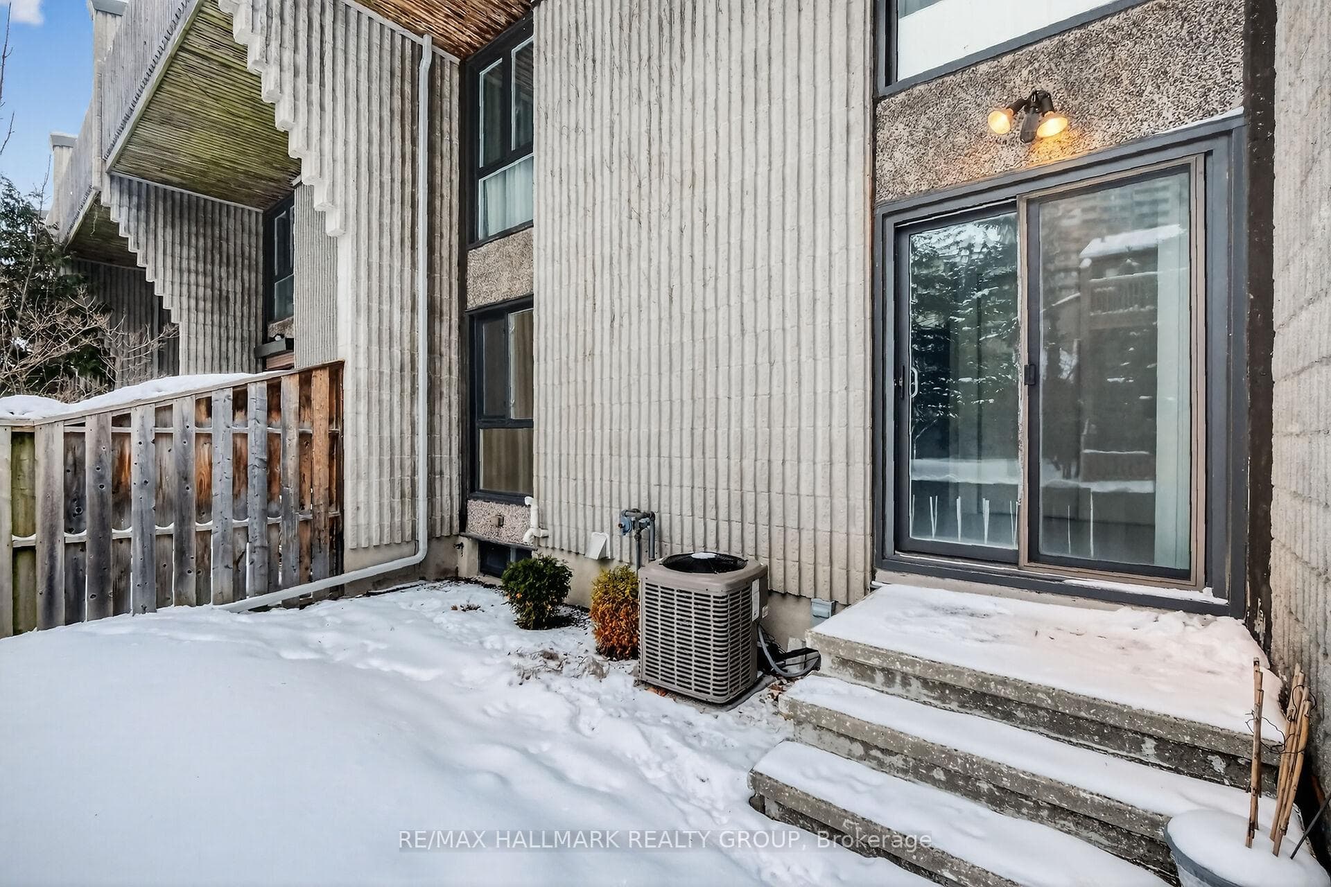 1111 Ambleside Drive Unit 13 photo 41