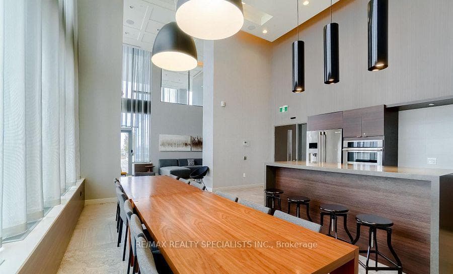 2560 Eglinton Avenue Unit 1509 photo 14