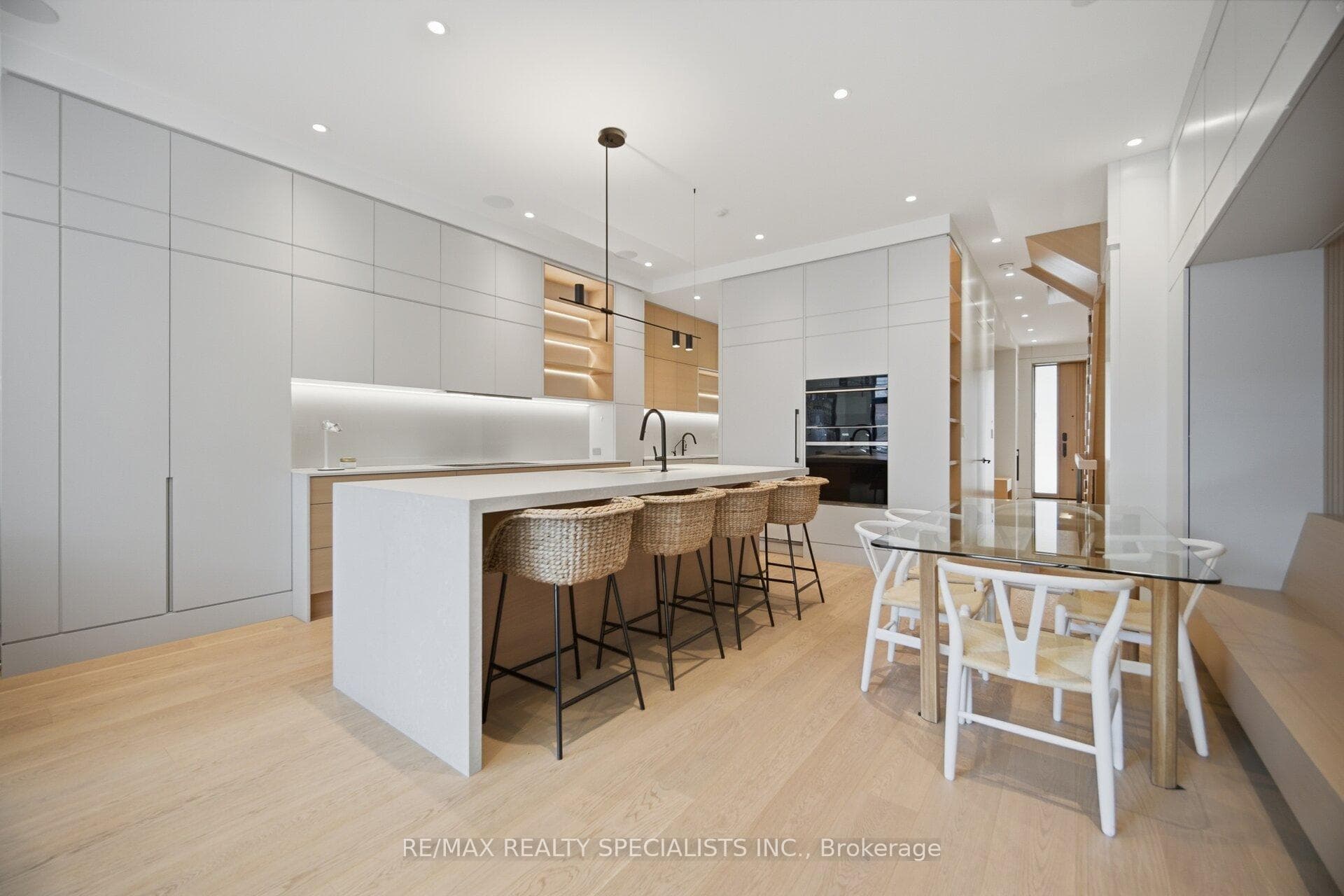 43 Summerhill Avenue photo 9
