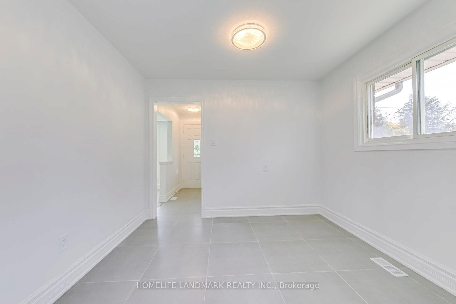 146 Manning Avenue photo 7
