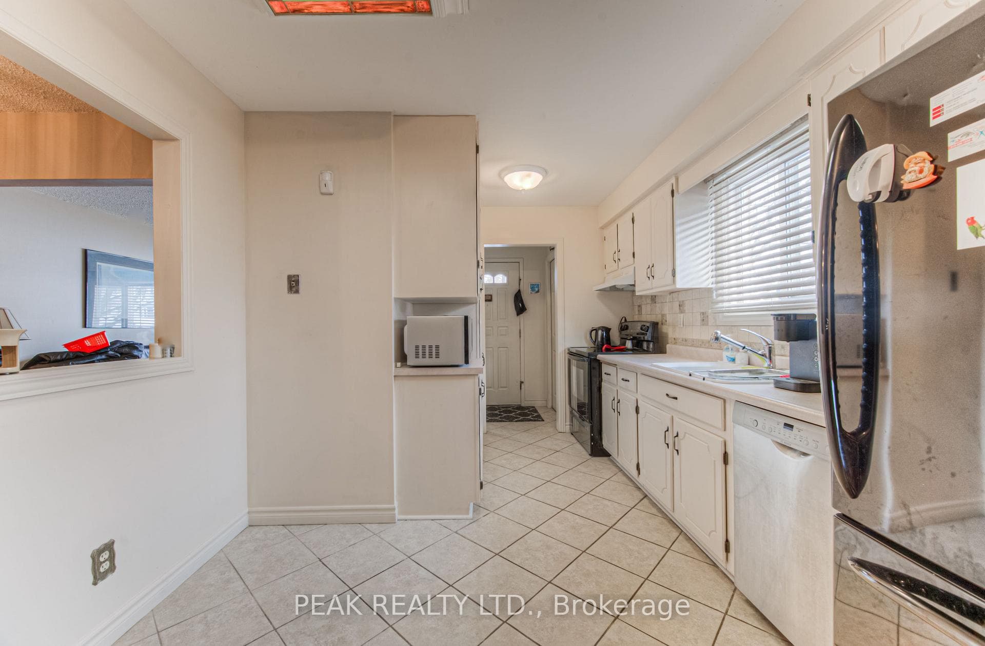 93 Uxbridge Crescent photo 12